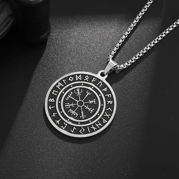 Collier Viking Runes – Pendentif Mystique & Look Funky